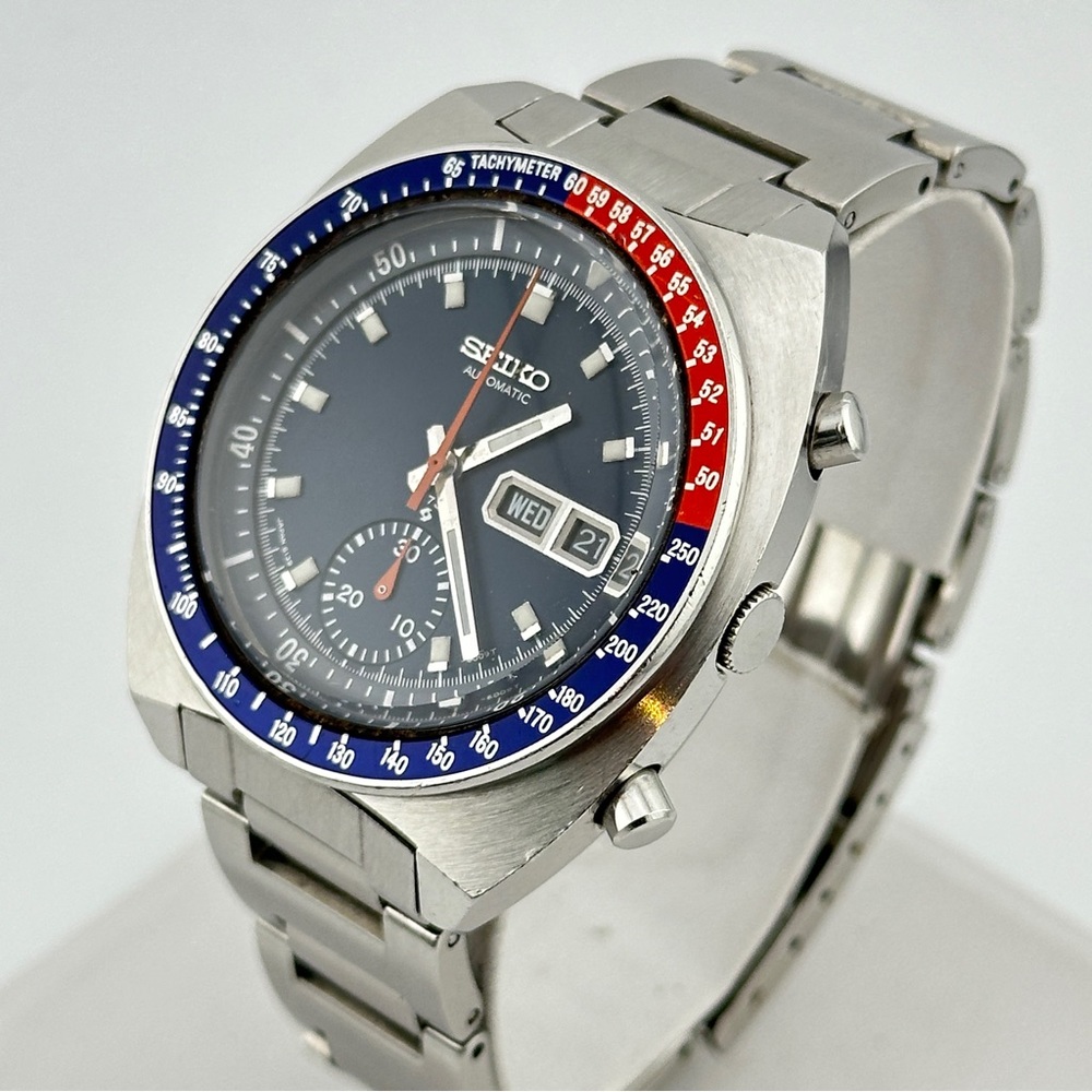 Vintage Seiko Blue Pogue Chronograph 6139-6005 Men’s Watch c. Nov. 1973